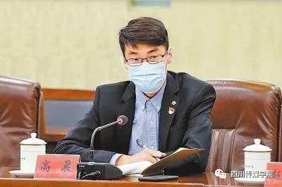 这个爆款视频来自川传校友，90后媒体人高晨在省委座谈会分享体会
