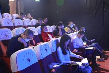 实验室与设备管理处召开工作会议