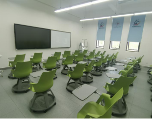 石堤校区9号教学楼通过验收并投入使用