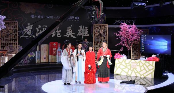 师生积极参与社会服务 增强实践能力 