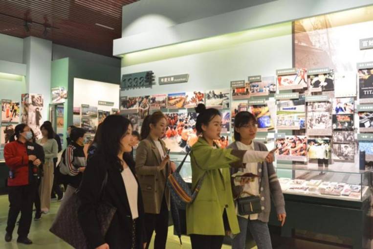 b86f3808d7acc962125eeca38dfb439