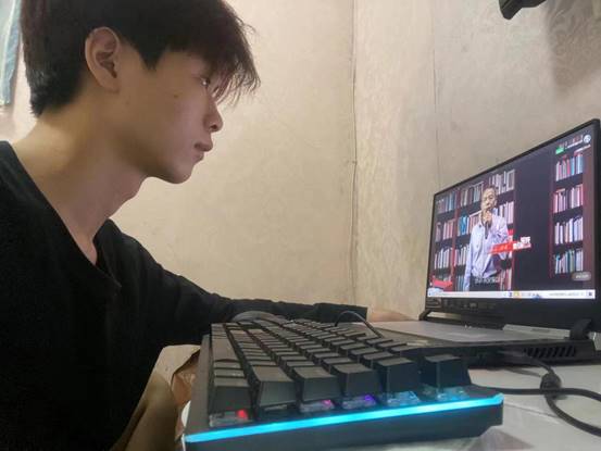 2dc70e7cbdb63f215d3fe78383efcb4