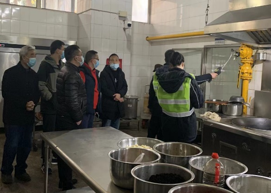 后勤管理处开展校园燃气安全排查整治工作